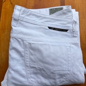 Diesel Safado W36 L32 Wash 008QU Regular Slim Straight White